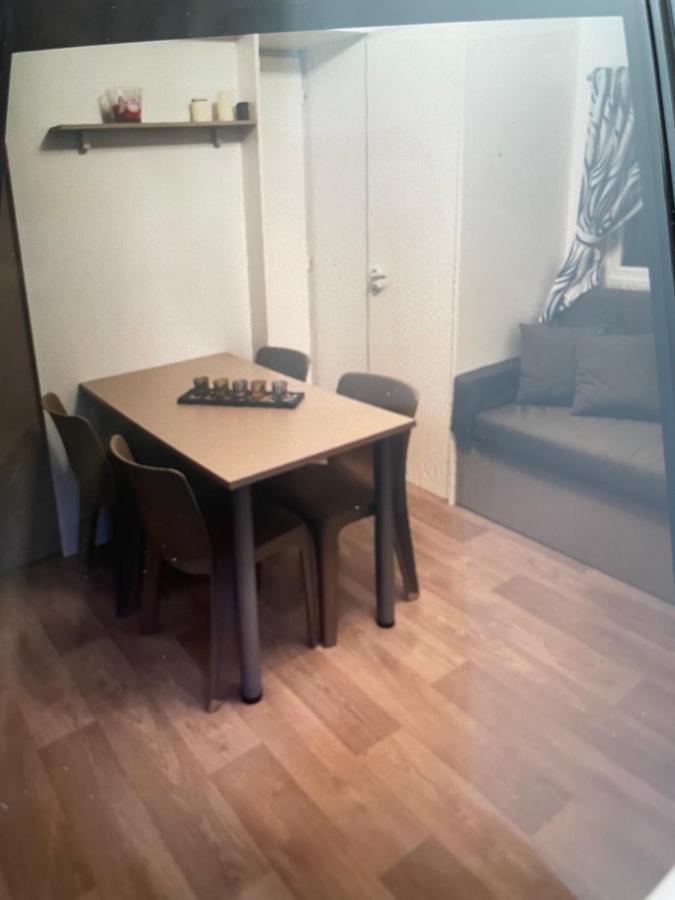 Camping Valras Climatise Hotel Serignan Bagian luar foto