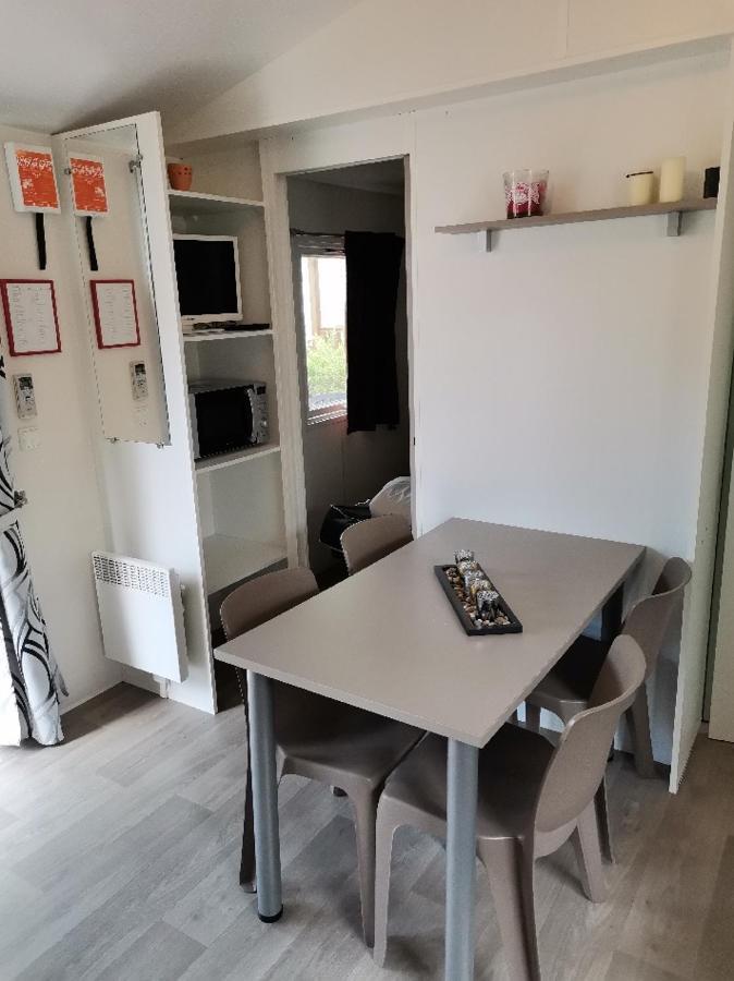 Camping Valras Climatise Hotel Serignan Bagian luar foto