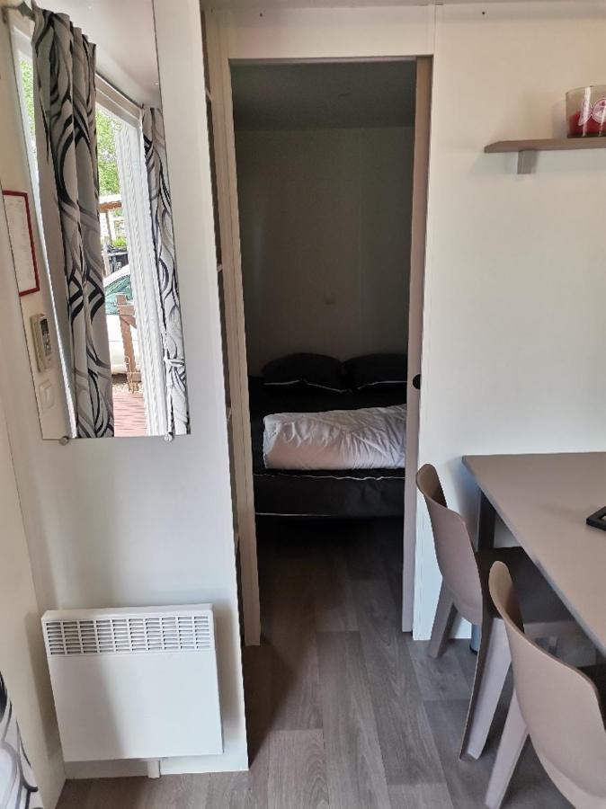 Camping Valras Climatise Hotel Serignan Bagian luar foto